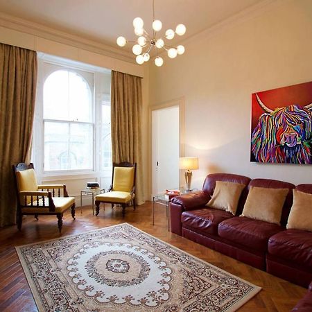 Altido Castle Terrace 3 Bedroom Apartment - Old Town Edinburg Exteriör bild