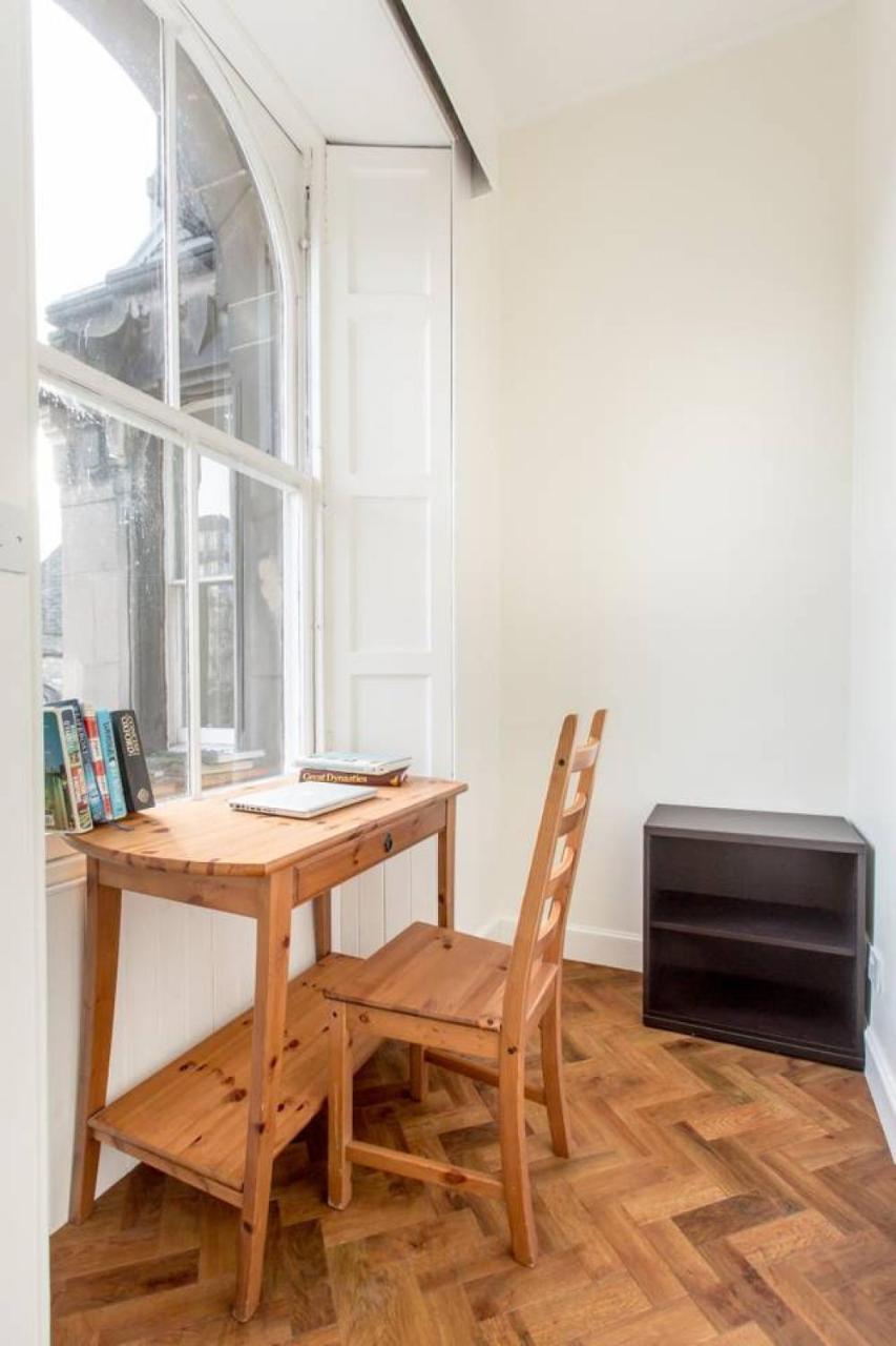 Altido Castle Terrace 3 Bedroom Apartment - Old Town Edinburg Exteriör bild