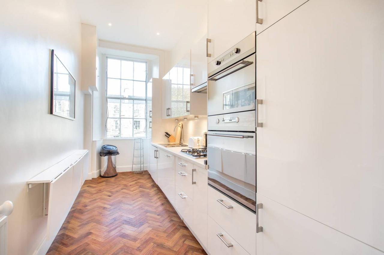 Altido Castle Terrace 3 Bedroom Apartment - Old Town Edinburg Exteriör bild